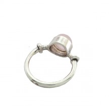 Bague argent design quartz rose serti clos 