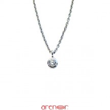 Collier tube avec diamant