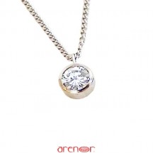 Collier tube avec diamant