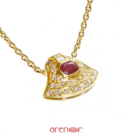 Collier Némausus rubis et diamants